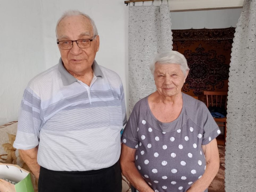 Самое главное - любовь и уважение: супруги Скляровы из Красного Чикоя отметили 60 лет брака